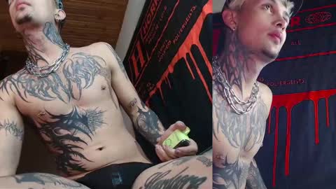 david guzman i model independenthelp me with a thumbs up online show from 02-19-25, 04:44