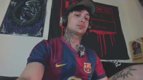 david guzman i model independenthelp me with a thumbs up online show from 09-13-25, 01:27