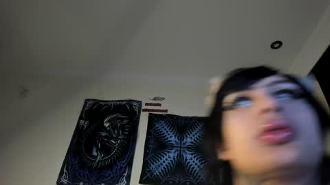 david guzman i model independenthelp me with a thumbs up online show from 03-19-26, 02:37