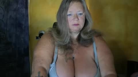 vampwoman online show from 05-05-26, 07:16