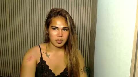 vampy_ebony_laxine online show from 01-02-25, 03:51