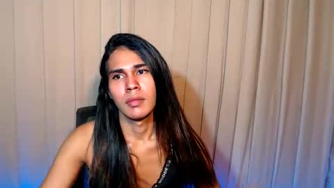 vampy_ebony_laxine online show from 06-07-26, 09:18