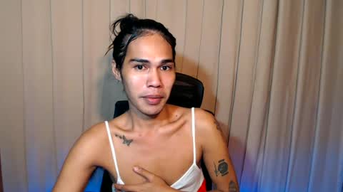vampy_ebony_laxine online show from 06-20-26, 12:08