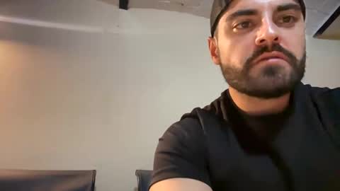 Snapshot of vampz888 chatting on 02-04-25, 03:22 HUNG LATINO 888 bigcock fit athletic latino online show from 02-04-25, 03:22