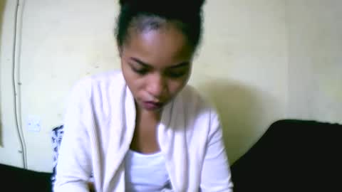 Snapshot of vanah344375 chatting on 09-16-25, 06:36 vanah344375 online show from 09-16-25, 06:36