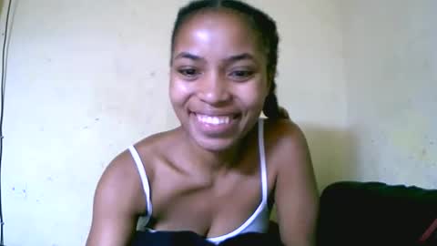 Snapshot of vanah344375 chatting on 09-29-25, 11:09 vanah344375 online show from 09-29-25, 11:09