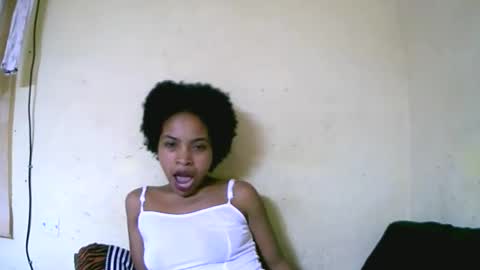 Snapshot of vanah344375 chatting on 10-03-25, 10:23 vanah344375 online show from 10-03-25, 10:23