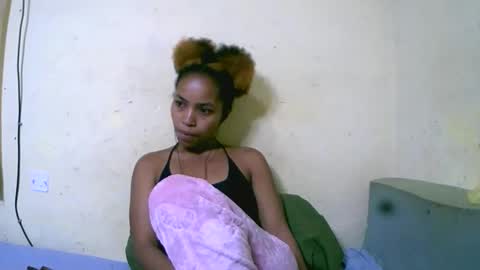 Snapshot of vanah344375 chatting on 10-14-25, 06:36 vanah344375 online show from 10-14-25, 06:36