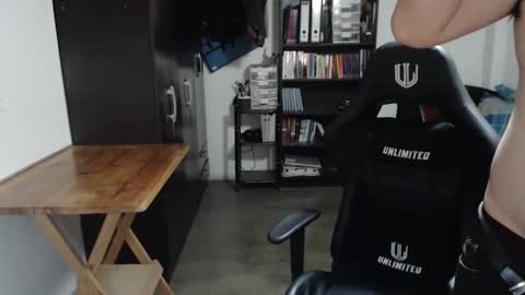 Snapshot of vancoserx111 chatting on 01-15-25, 01:34 vancoserx111 online show from 01-15-25, 01:34