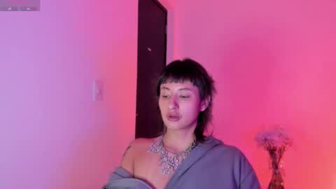 Snapshot of vandalovee chatting on 01-10-26, 09:44 Babi Alu online show from 01-10-26, 09:44