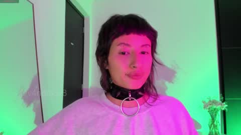 Snapshot of vandalovee chatting on 01-16-26, 07:45 Babi Alu online show from 01-16-26, 07:45