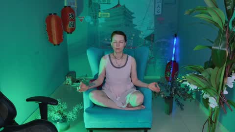 Vanda online show from 01-17-25, 05:11