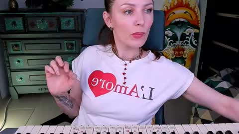 Vanda online show from 02-09-25, 02:29