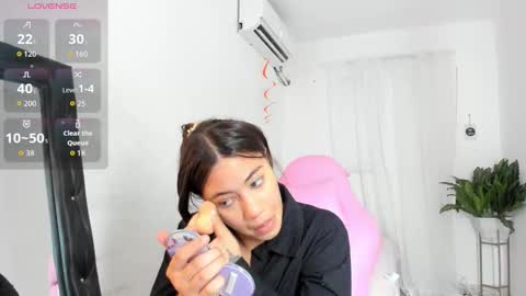 vanelope_smith online show from 11-21-25, 01:48