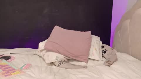 Vanessa online show from 03-16-26, 04:07