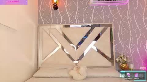    online show from 11-19-25, 12:27