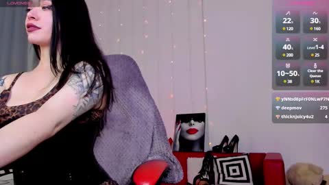 Snapshot of vanessa_ives chatting on 03-09-25, 09:13 Vanessa online show from 03-09-25, 09:13