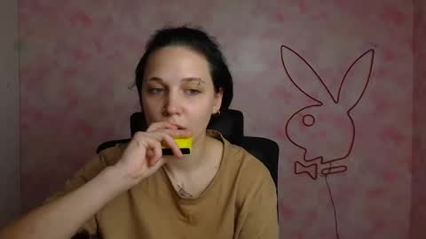 Snapshot of vanessa_lissme chatting on 05-11-26, 04:04 Vanessa online show from 05-11-26, 04:04