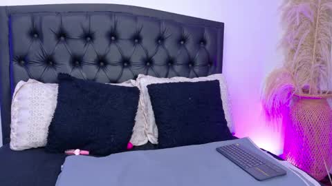 Snapshot of vanessa_mejiia chatting on 06-04-26, 08:59 vanessa_mejiia online show from 06-04-26, 08:59