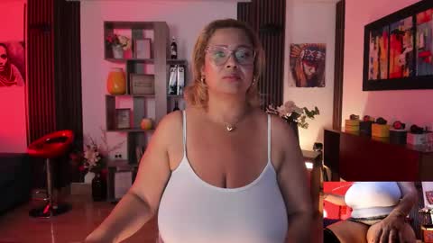 vanessa_sterling online show from 11-18-25, 09:08