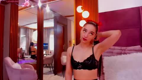 Vanessa Diamond online show from 05-25-26, 05:46