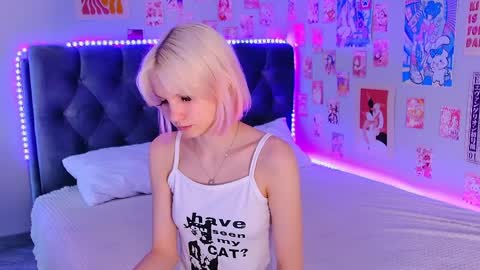 Snapshot of vanessaaustin chatting on 04-04-26, 03:09 Vanessa online show from 04-04-26, 03:09