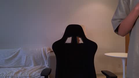 vanessa online show from 12-20-24, 09:21