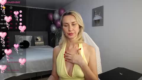 Snapshot of vanessakleiner chatting on 02-20-25, 04:36 Vanessa online show from 02-20-25, 04:36