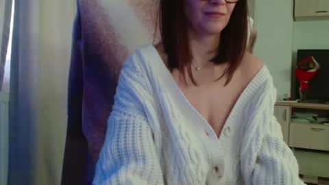 Vanessa online show from 12-30-24, 07:37