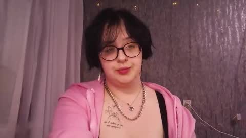 Snapshot of vanessashadow chatting on 03-18-26, 06:44 vanessashadow online show from 03-18-26, 06:44