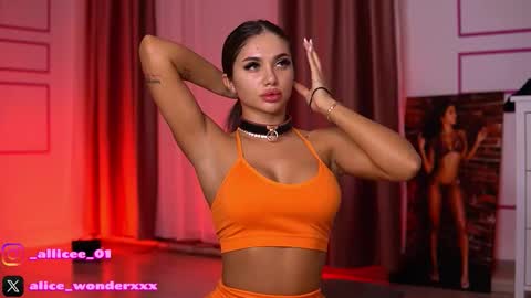 Vanessa Simon online show from 02-13-26, 07:48