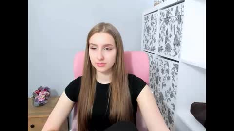 VanessaTrue online show from 04-23-26, 09:41