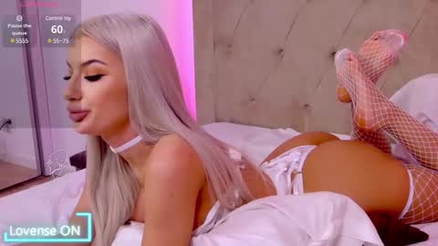 Vanessa online show from 02-28-25, 03:04