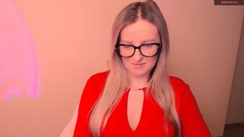 Snapshot of vanillaex_ chatting on 02-19-26, 04:58 Mia online show from 02-19-26, 04:58