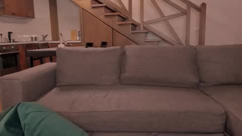 Vanilla online show from 11-08-25, 01:22