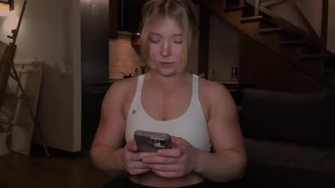 Vanilla online show from 11-30-25, 01:26