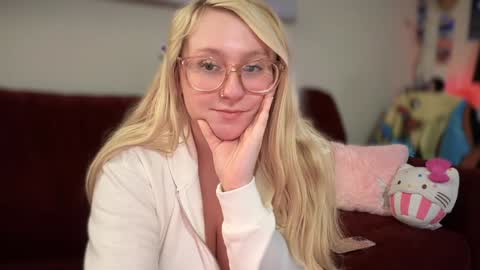 vanillapuddingpie online show from 02-05-25, 02:51