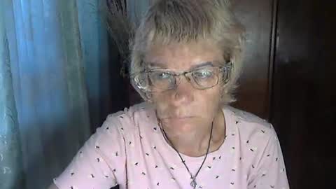 Vanillaxcreamy online show from 09-24-25, 02:31
