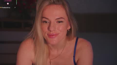 Sophie online show from 01-16-26, 03:21