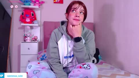 Snapshot of vannessa_shy chatting on 01-07-26, 04:42 Vanesa online show from 01-07-26, 04:42