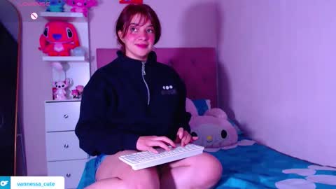 Snapshot of vannessa_shy chatting on 01-09-26, 11:17 Vanesa online show from 01-09-26, 11:17