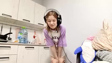 Viola online show from 09-26-25, 12:31