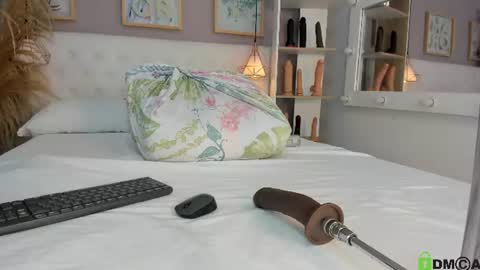 Snapshot of vannia_smith_ chatting on 06-30-26, 12:50 vannia smith online show from 06-30-26, 12:50