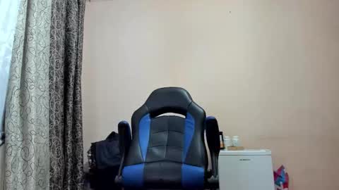 Snapshot of vano_822 chatting on 02-01-26, 09:35 vano_822 online show from 02-01-26, 09:35