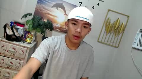 Snapshot of vanxxx2005 chatting on 01-19-25, 07:47 vanxxx2005 online show from 01-19-25, 07:47