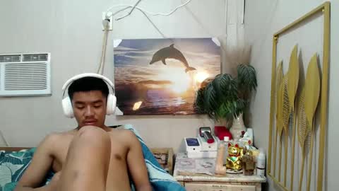 Snapshot of vanxxx2005 chatting on 02-25-25, 05:41 vanxxx2005 online show from 02-25-25, 05:41