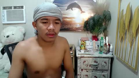 Snapshot of vanxxx2005 chatting on 03-11-25, 11:15 vanxxx2005 online show from 03-11-25, 11:15