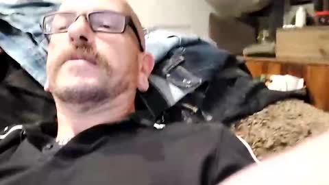 Snapshot of vanyllaice chatting on 09-24-25, 03:21 Vanyllaice online show from 09-24-25, 03:21