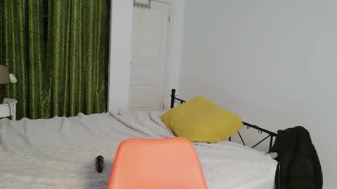 vaolietkat online show from 03-17-26, 06:39