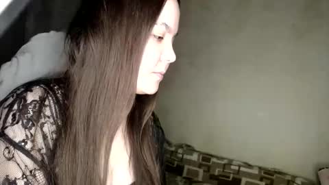 Var Kiss online show from 11-30-25, 05:17